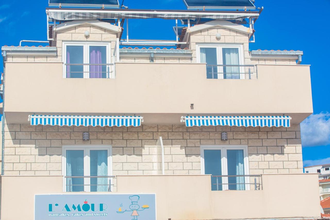 Apartmani Riva Rogoznica  Zewnętrze zdjęcie