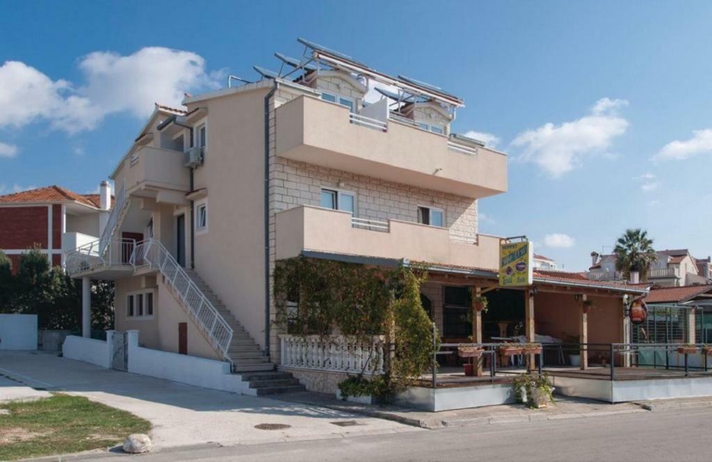Apartmani Riva Rogoznica  Zewnętrze zdjęcie